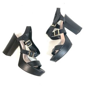 Vince Camuto Black Straps Sandals